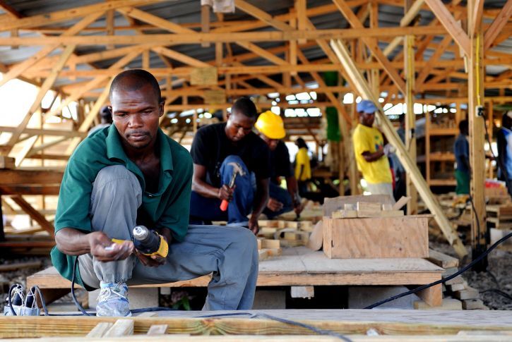 Free picture: preparing, shelter, materials, workers, prepare ...